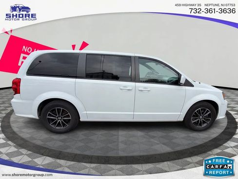 Used 2018 Dodge Grand Caravan SE FWD image 9
