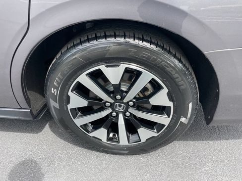 Certified 2025 Honda Odyssey EX-L image 46