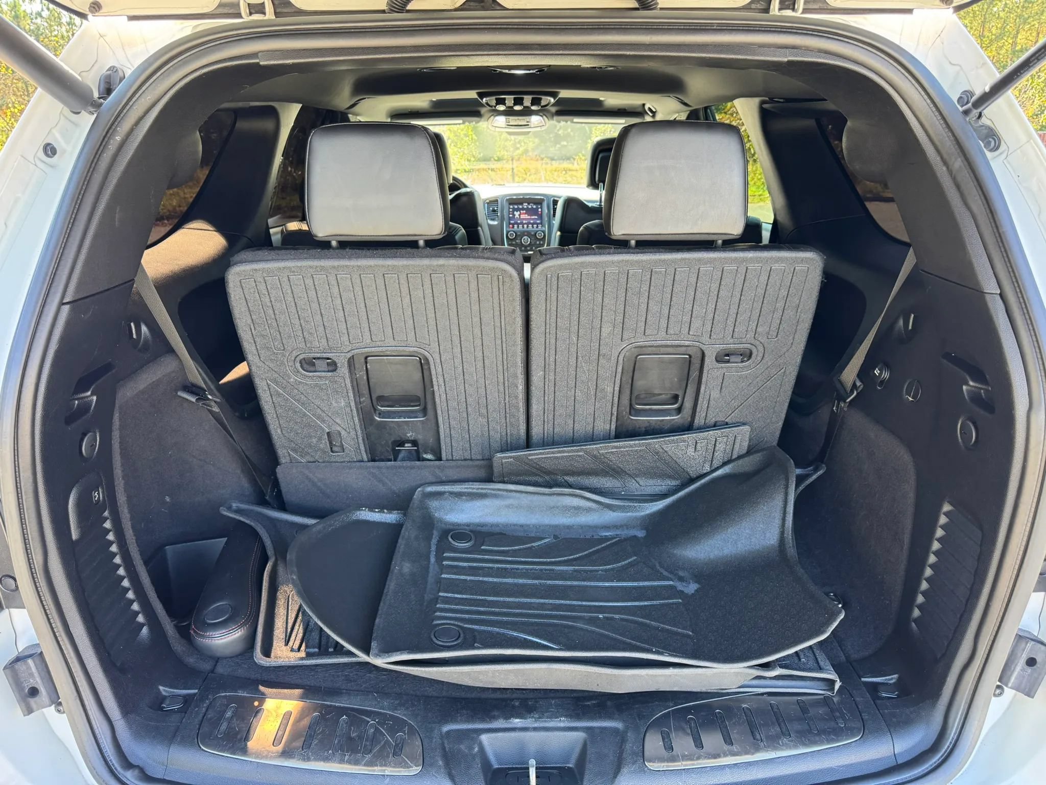Used 2018 Dodge Durango R/T w/ Blacktop Package AWD/4WD image 25