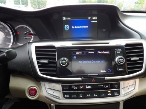 Used 2013 Honda Accord EX-L image 17