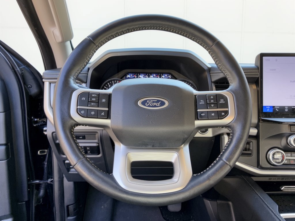Used 2024 Ford Expedition Max XLT AWD/4WD image 10