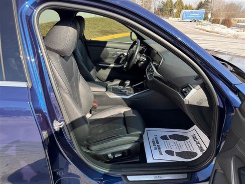 Used 2020 BMW 330i Sedan w/ Executive Package image 35