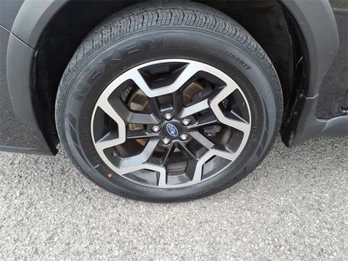 Used 2016 Subaru Crosstrek 2.0i Limited image 9