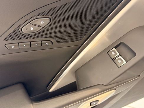 Used 2019 Chevrolet Corvette Stingray Coupe w/ 2LT Preferred Equipment Group image 28