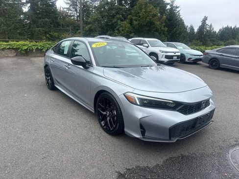 Used 2025 Honda Civic Sport image 9