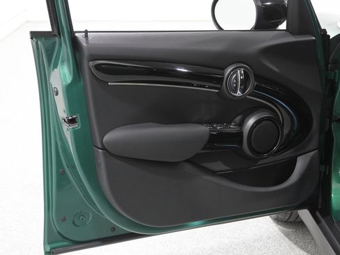 Certified 2023 MINI Cooper S image 4