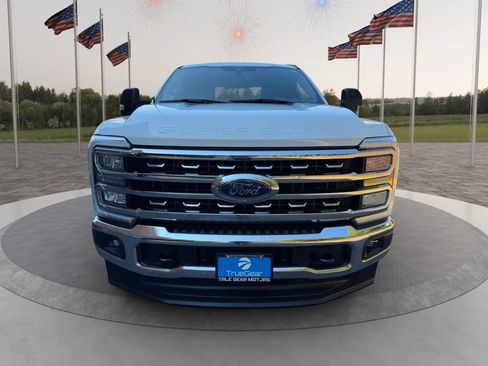 Used 2024 Ford F250 Lariat AWD/4WD image 6