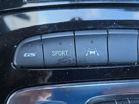 Used 2018 Buick Regal GS w/ Driver Confidence Package #2 image 21