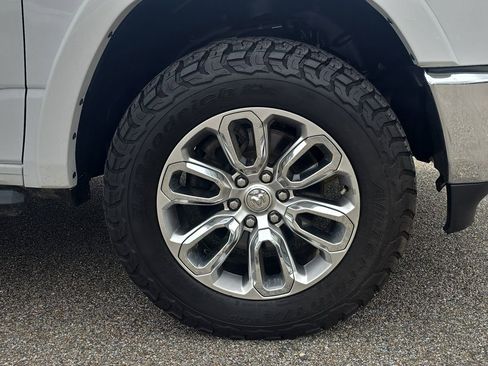Used 2022 RAM 1500 Laramie AWD/4WD image 5