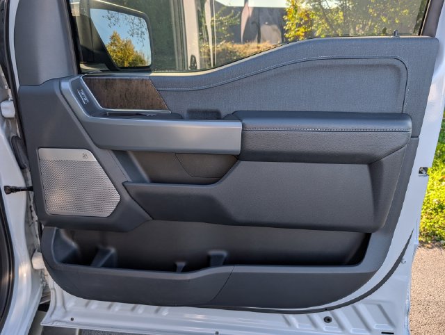 Used 2022 Ford F150 Lariat AWD/4WD image 39