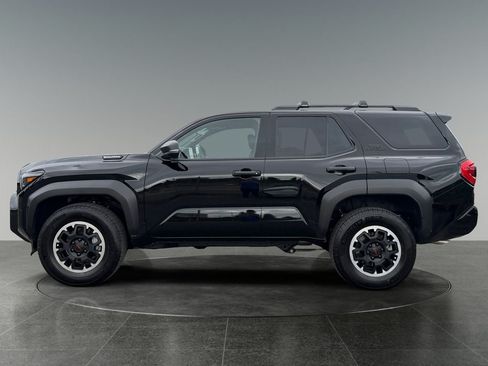 Used 2026 Toyota 4Runner TRD Off-Road Premium AWD/4WD image 5