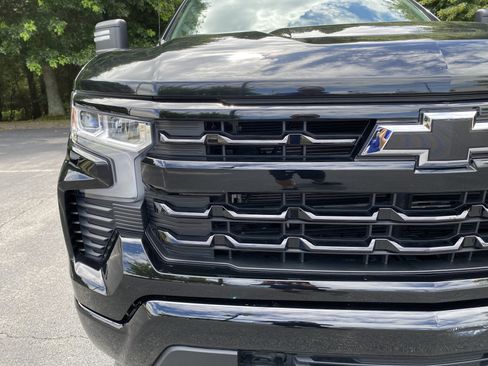 Used 2022 Chevrolet Silverado 1500 RST w/ Max Trailering Package AWD/4WD image 14