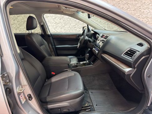 Used 2015 Subaru Outback 2.5i Limited AWD/4WD image 11