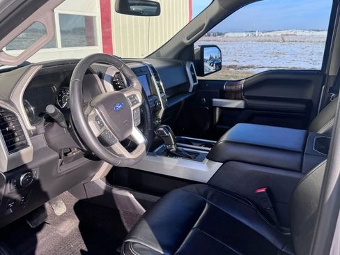 Used 2020 Ford F150 Lariat image 5