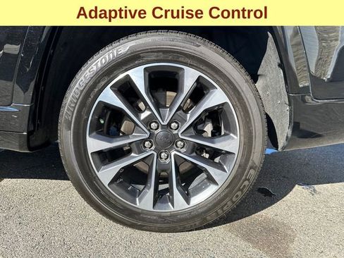 Used 2024 Jeep Grand Cherokee L Overland w/ Rear Seat Video Group I image 9