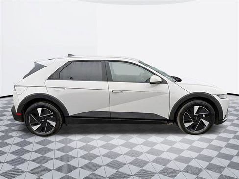 New 2026 Hyundai Ioniq 5 SE AWD/4WD image 8