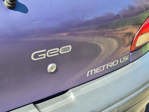 Used 1995 Geo Metro LSi image 28