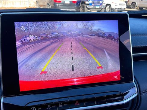 Used 2022 Jeep Compass Limited image 19