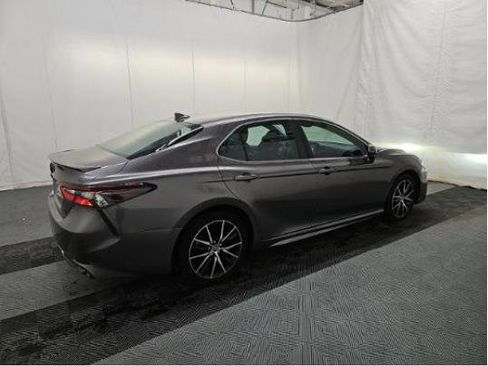 Used 2021 Toyota Camry SE FWD image 4