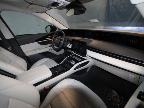 New 2026 Lincoln Nautilus Reserve image 25