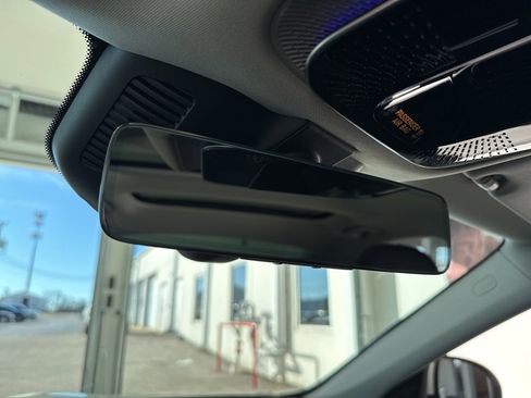 Used 2023 Mercedes-Benz C 300 4MATIC Sedan image 32