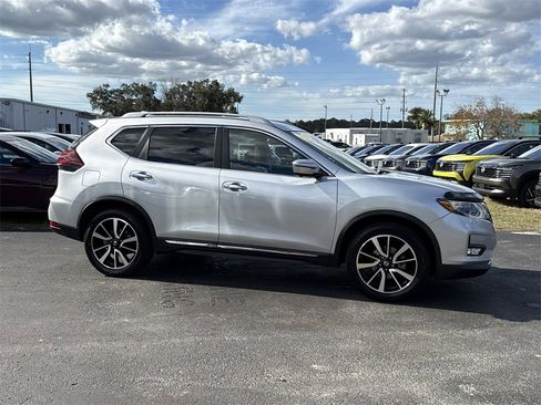 Certified 2020 Nissan Rogue SL image 5