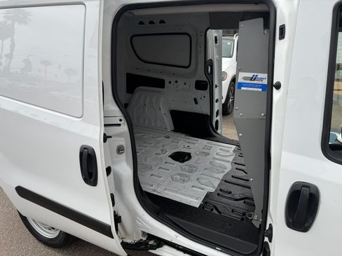 Used 2021 RAM ProMaster City Tradesman FWD image 12