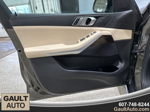 Used 2020 BMW X5 xDrive40i AWD/4WD image 12