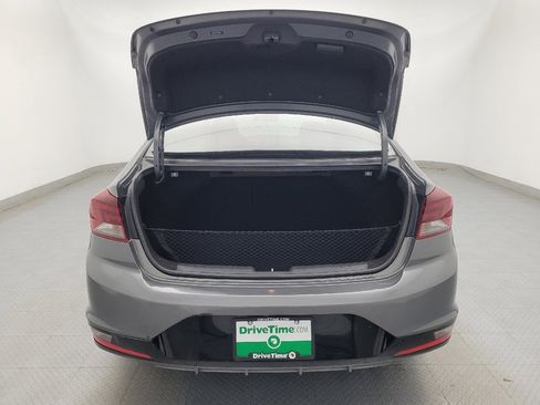 Used 2020 Hyundai Elantra SEL image 29