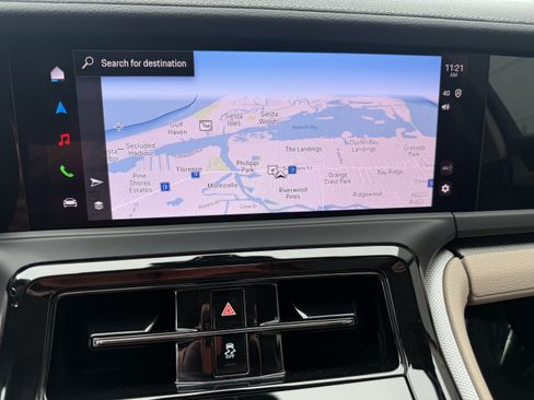 Certified 2025 Porsche Panamera 4 E-Hybrid AWD/4WD image 24