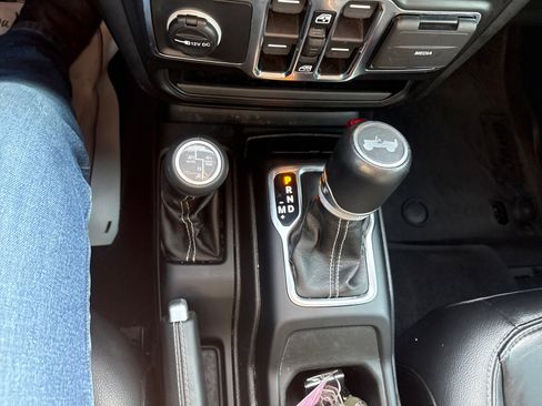 Used 2021 Jeep Wrangler Unlimited Sahara w/ Cold Weather Group image 26