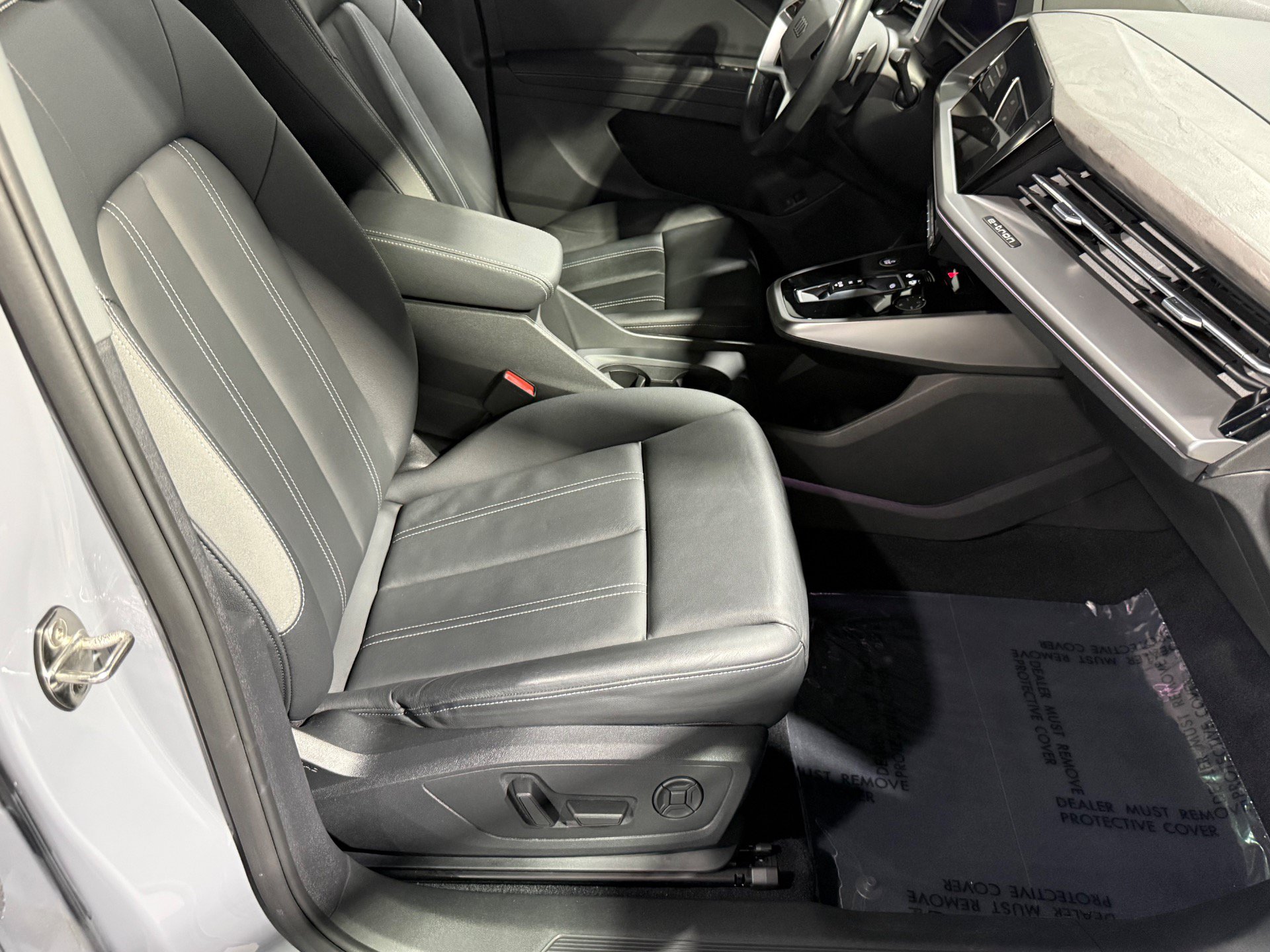 Used 2023 Audi Q4 e-tron Premium Plus w/ Premium Plus AWD/4WD image 52