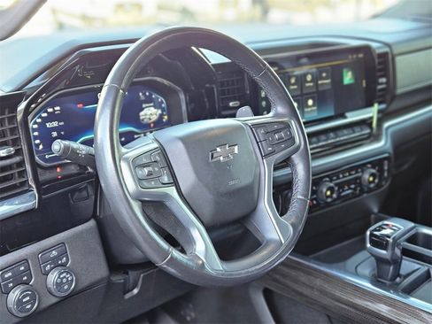 Used 2023 Chevrolet Silverado 1500 RST image 16