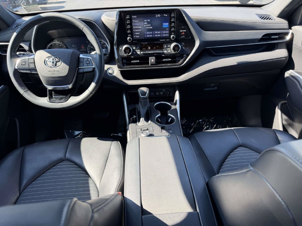 Used 2021 Toyota Highlander XSE AWD/4WD image 20