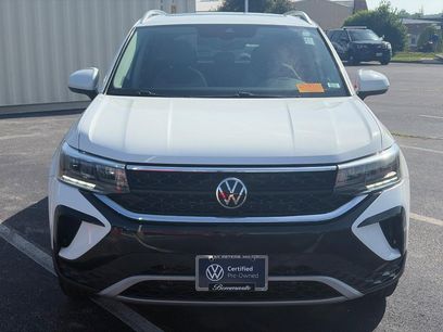 Certified 2023 Volkswagen Taos SE w/ Panoramic Sunroof Package