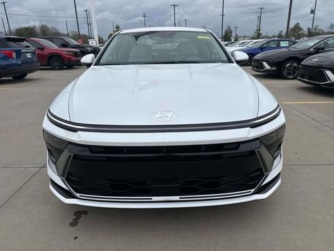 New 2026 Hyundai Sonata SEL image 2
