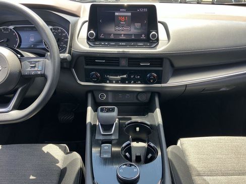 Used 2023 Nissan Rogue SV AWD/4WD image 16