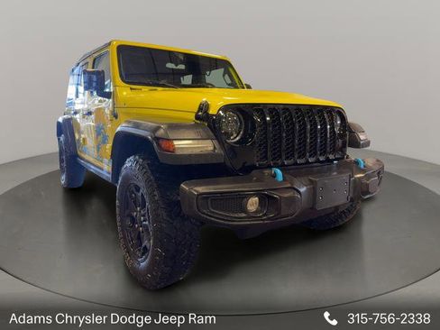 Used 2023 Jeep Wrangler Unlimited w/ Cold Weather Group image 1