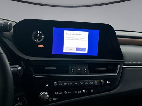 Used 2025 Lexus ES 350 w/ Premium Package FWD image 22