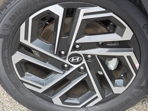 New 2026 Hyundai Tucson Limited AWD/4WD image 18