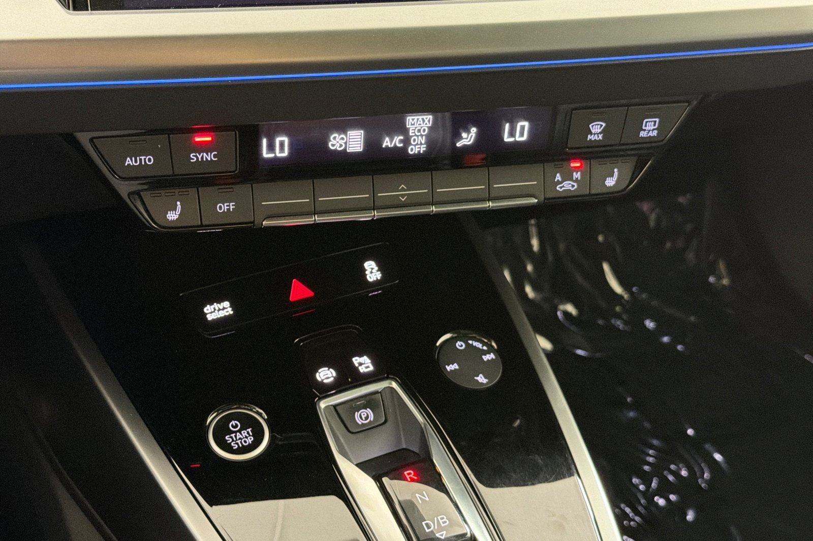 Certified 2023 Audi Q4 e-tron Premium Plus w/ Premium Plus AWD/4WD image 18