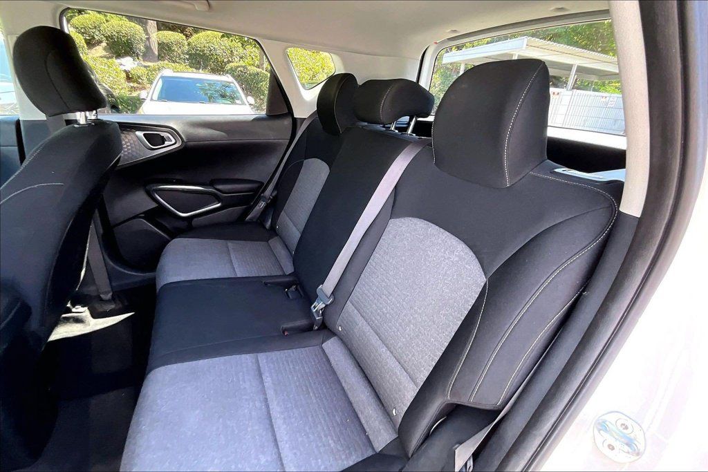 Used 2020 Kia Soul GT-Line w/ GT 2.0L Power Sunroof Package FWD image 15