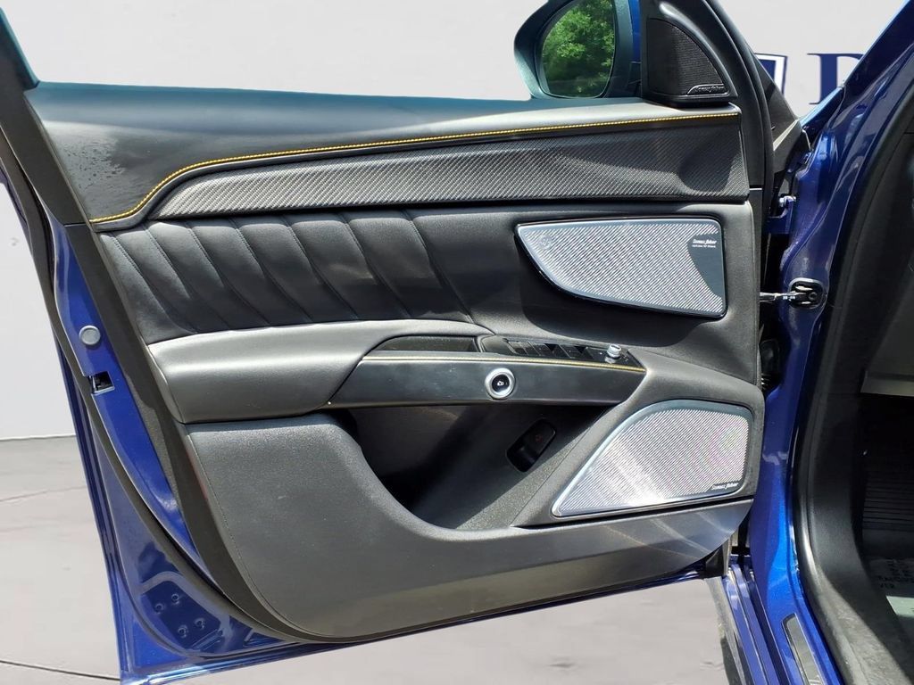 Used 2024 Maserati Grecale Trofeo AWD/4WD image 19