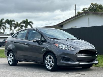 Used 2015 Ford Fiesta SE