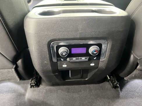 Used 2023 Chevrolet Suburban Z71 w/ Z71 Off-Road Package image 21