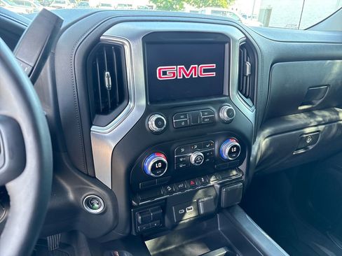 Used 2022 GMC Sierra 1500 SLT w/ SLT Premium Package AWD/4WD image 23