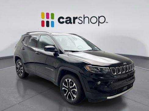 Used 2023 Jeep Compass Limited w/ Sun and Sound Group image 7
