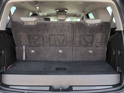 Used 2019 Chevrolet Tahoe LT RWD image 13
