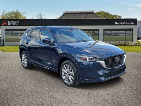 Used 2023 MAZDA CX-5 Signature AWD/4WD image 4