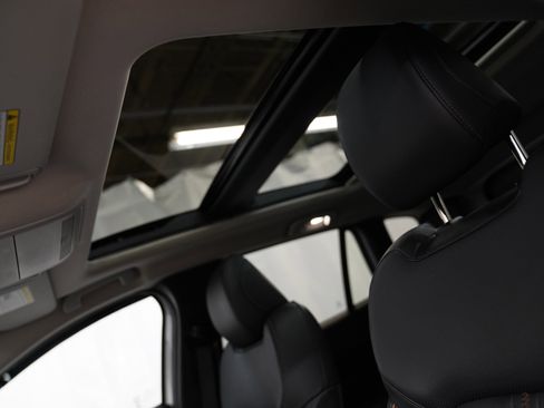 Used 2024 MAZDA CX-50 AWD 2.5 S w/ Cargo Package image 30